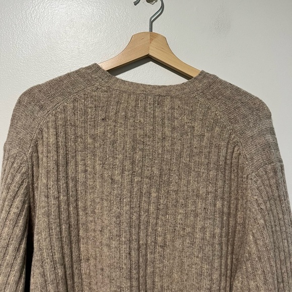 Old Navy Men’s Beige Ribbed Lambswool Blend Sweater - Size XL - Picture 7 of 7